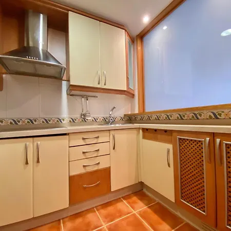 En Con Piscina Apartment *